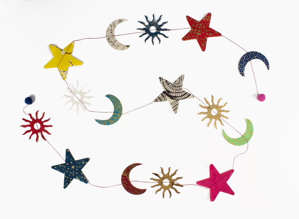 Naturpapier-Girlande "Sonne, Mond & Sterne"